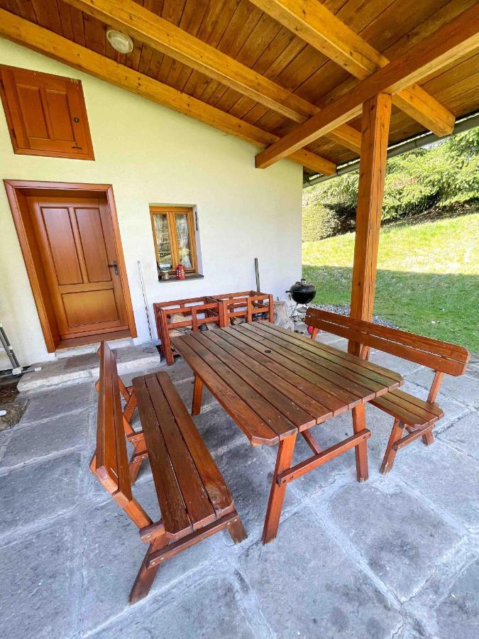 Chalupa Lužické hory Dolni Svetla Esterno foto
